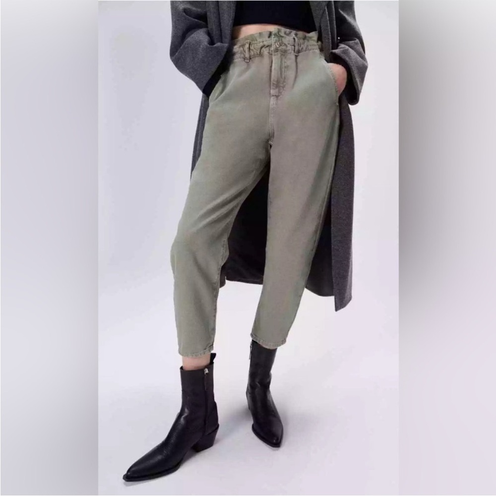 Zara High-Waisted Paperbag Baggy Jeans